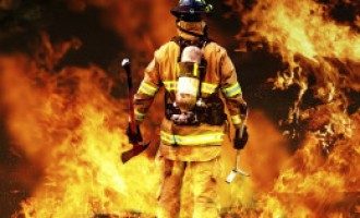 La psicologia dei Vigili del Fuoco: affrontare le catastrofi senza esserne traumatizzati La psicologia dei Vigili del Fuoco: affrontare le catastrofi senza esserne traumatizzati