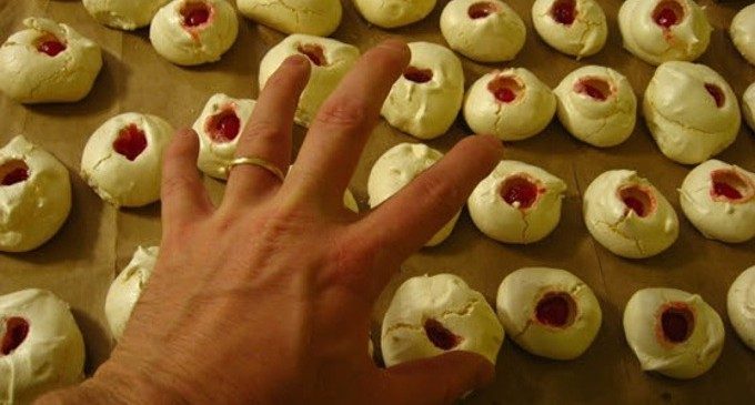 “Ehi, hai mangiato dal mio piatto!”: comportamenti alimentari alterati nella demenza frontotemporale