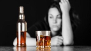 Alcool e gli effetti che determina - Introduzione alla Psicologia