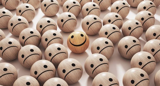 Dieci punti per resistere alle influenze sociali indesiderate