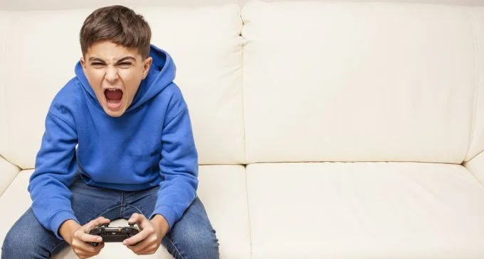 Videogames violenti e adattamento psicosociale in età evolutiva