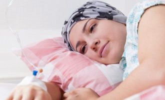 Psiconcologia in adolescenza: il doppio dramma dell’accettazione della malattia e dei cambiamenti corporei
