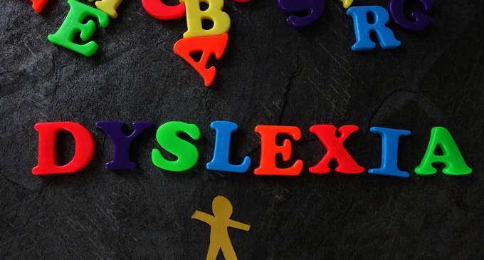 Prevenire la dislessia evolutiva giocando con i videogames