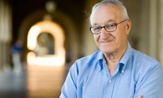 Albert Bandura, la teoria dell’apprendimento sociale e il concetto di autoefficacia – Introduzione alla Psicologia Albert Bandura, la teoria dell’apprendimento sociale e il concetto di autoefficacia – Introduzione alla Psicologia
