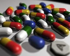 Pills_ Licenza d'uso Creative Commons - proprietario httpwww.flickr.comphotosnegativz