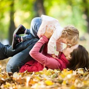 Mother-child-attachment-and-the-development-of-disorders-–-Inconsistent-results. - Immagine: © Igor Yaruta - Fotolia.com