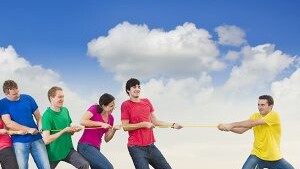 Il condizionamento dei pari in adolescenza e il Progetto ProYouth. -Immagine: © Tijana - Fotolia.com