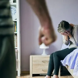 L'eco della violenza l' EMDR per il trattamento di vittima e aggressore - Immagine: © Halfpoint - Fotolia.com