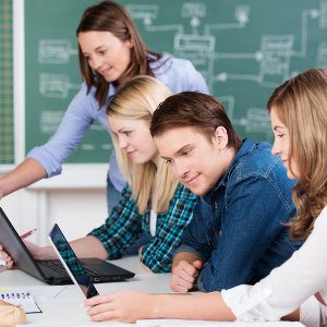 giovani e internet © contrastwerkstatt - Fotolia.com