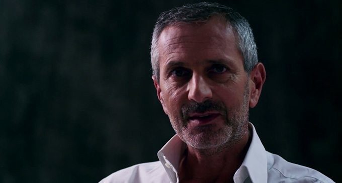 Intervista con Gianrico Carofiglio: tra gratitudine e prospettiva