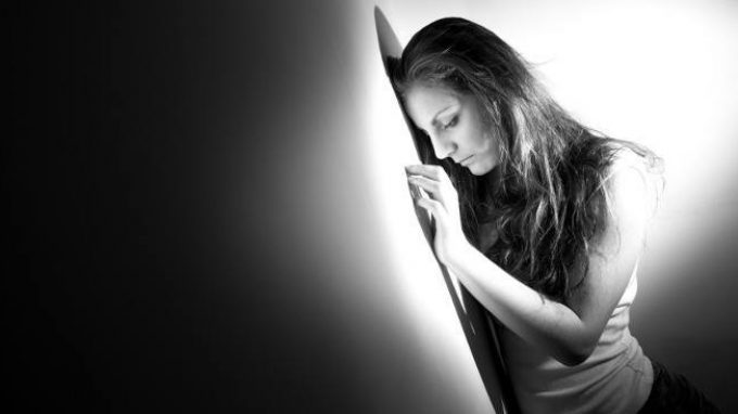 Correlati neurali della disregolazione emotiva nel Disturbo Borderline di Personalità: Effetto del trattamento ed eventi avversi infantili