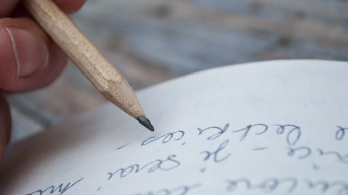 La scrittura e il linguaggio orale fanno riferimento a differenti aree cerebrali