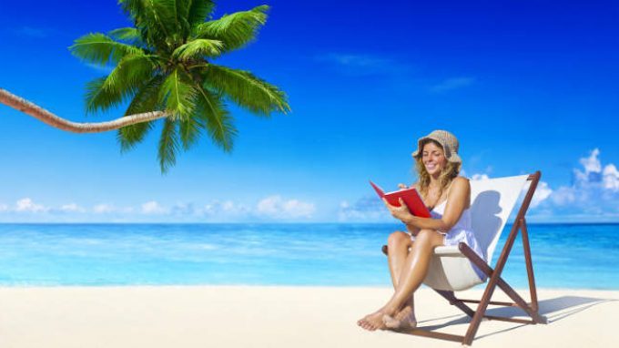 La psicologia va in vacanza: i consigli per l’estate di libri e film – Rubrica