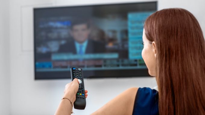 Gli effetti dei mass media su di noi: danno o beneficio?