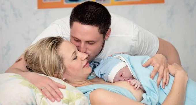 Immagine: Fotolia_67735249_L'informazione preventiva ai genitori che aspettano un bimbo ha effetti benefici sulla nascita del bimbo