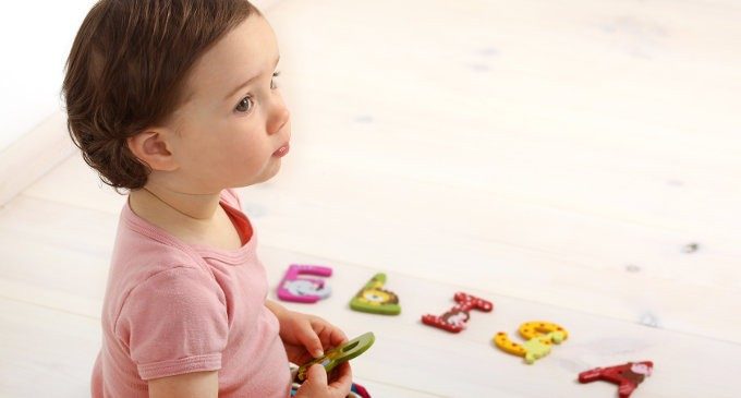 Mama o dada? Quali parole sono più facili da apprendere?