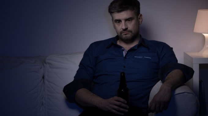 Il legame tra carenza di esercizio fisico e abuso di alcol