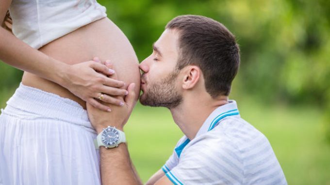 Anche gli uomini necessitano di un sostegno ostetrico e psicologico durante la gravidanza?