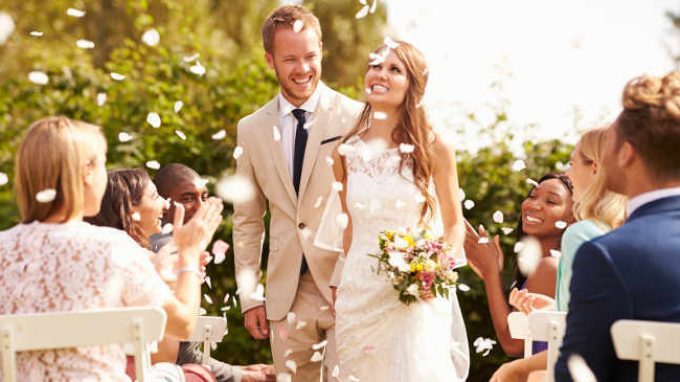 Il matrimonio: un passo indispensabile per il benessere emotivo nella coppia?