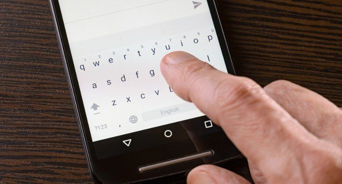 Questione di sincerità o di punto esclamativo? Come la punteggiatura degli sms influenza la loro credibilità - Immagine: 80504756