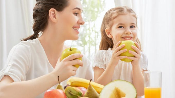 DCA: quanto i giudizi delle madri sul peso corporeo incidono sullo sviluppo di disturbi alimentari