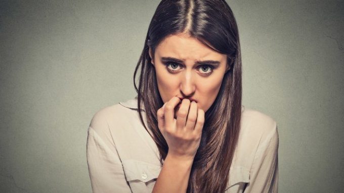 L’ansia cronica aumenta il rischio di depressione e demenza