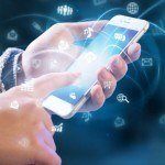 Smartphone e internet: come possono ridurre l'ansia a breve termine