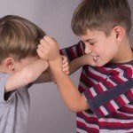 Comportamenti aggressivi nei bambini: il ruolo dell’attaccamento