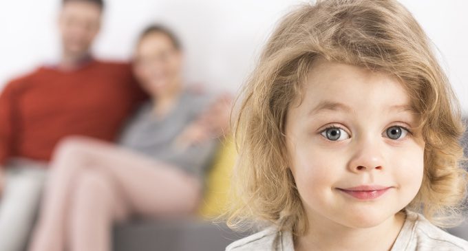 La pentola d’oro interiore: la relazione con i genitori nello sviluppo della personalità del bambino