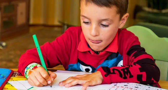 Gestione dei compiti a casa: come motivare i propri figli