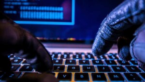 Hacking: caratteristiche degli hacker e gli antecedenti