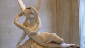 Canova: l' abbraccio di amore tra Amore e Psiche