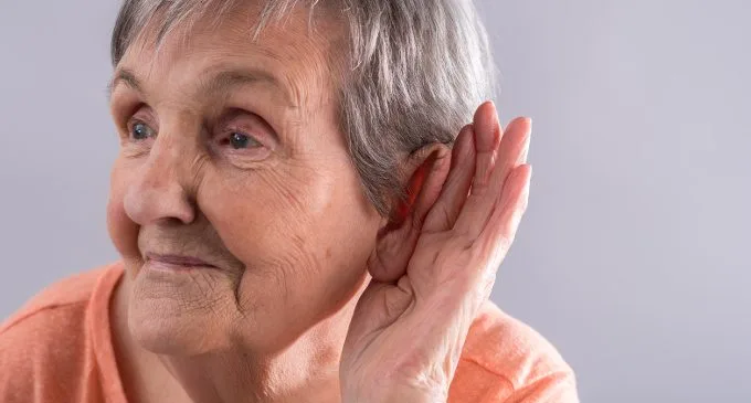 Problemi uditivi? Non è colpa delle orecchie, ma del tuo cervello!