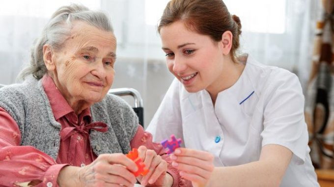 Il Programma Montessori per la Demenza: oltre il trattamento farmacologico delle demenze