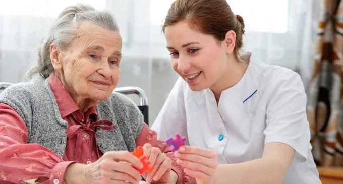 Il Programma Montessori per la Demenza oltre il trattamento farmacologico delle demenze