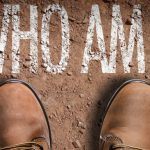Chi siamo? Da dove veniamo? - Evitare le domande esistenziali può minare la nostra salute mentale