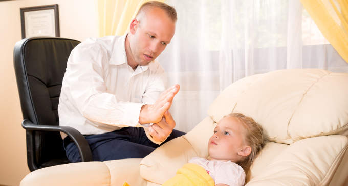 Ipnosi con i bambini: quando può essere utile insegnarla