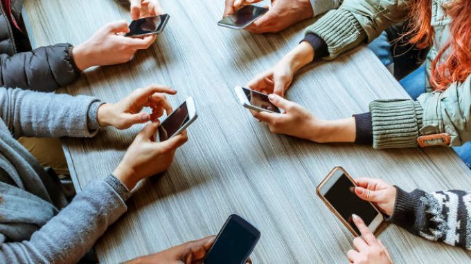Smartphone e Mindfulness: come prevenire lo stress causato dal Multitasking