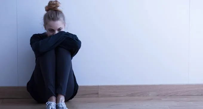 Solitudine, relazionalità e ritiro sociale in psicopatologia: dalla depressione ai disturbi d'ansia e di personalità