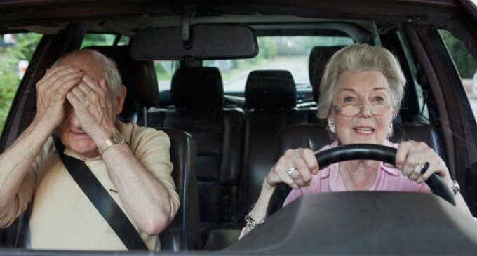 Anziani alla guida: e se avessi l’Alzheimer?