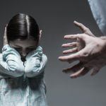 Le conseguenze a breve e a lungo termine prodotte dalle esperienze violente il mondo delle rappresentazioni mentali della vittima di maltrattamento infantile