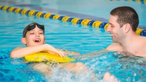 Terapia Multisistemica in Acqua (TMA) gestire le emozioni e modificare gli schemi cognitivo-comportamentali dei bambini con autismo