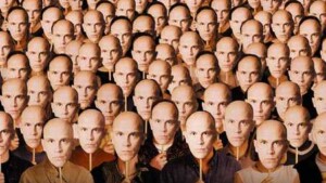 Essere John Malkovich e la ricerca dell'identità - Recensione del film