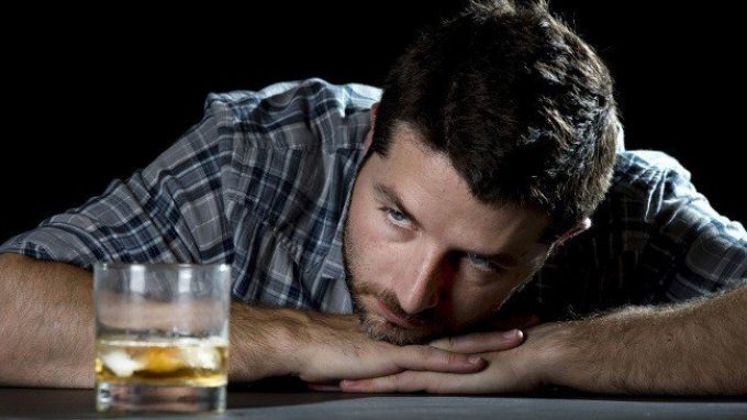 La Ricaduta nell’ alcolismo: fattori predisponenti, craving e modelli di prevenzione