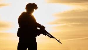 Le reazioni al terrorismo continuare a vivere e reagire bene è il monito