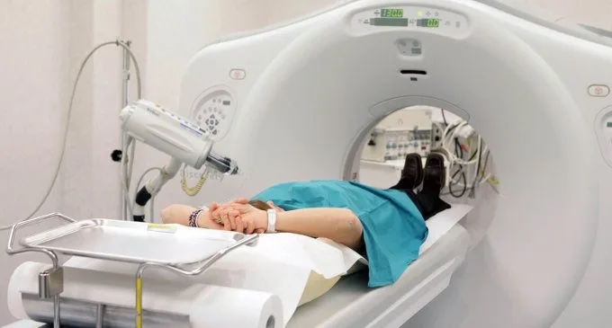 PET la tomografia a emissione di positroni - Introduzione alla psicologia
