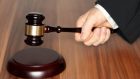 Il processo decisionale in Tribunale: cosa guida il ragionamento del giudice?