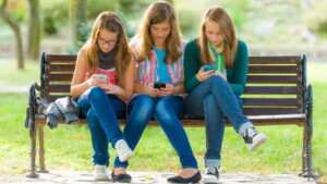 Tecnologia e adolescenti rischi e opportunità dell'uso della tecnologia