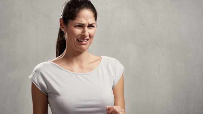 La contaminazione disgustosa rende più rispettosi della deontologia