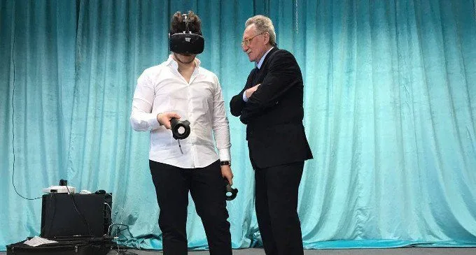 Realtà virtuale nella pratica terapeutica video dall'esperienza del Forum di Riccione